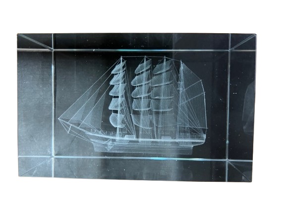 21203 Laser Glas Quader Segelschiff